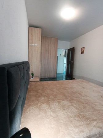 Сдам  двухкомнатную посуточно квартира центр правый берег - фото 1