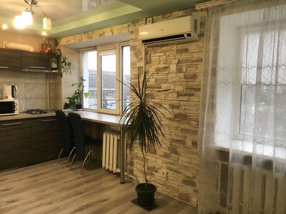 Двушка в центре посуточно Запорожье