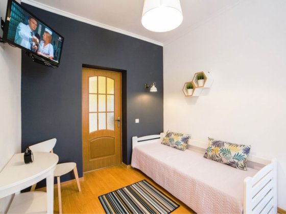 Подобово -1 кім район Площа Ринок, до трьох осіб. Без передоплати