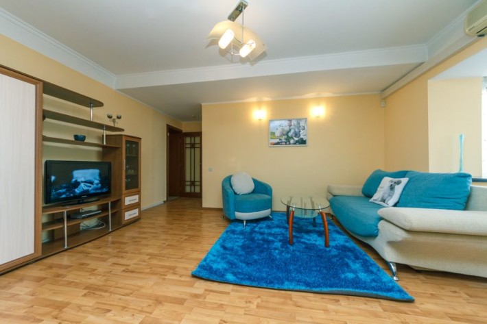 Подобово 3к апартаменти. Палац спорту, Гулівер. Велика Васильківська - фото 1