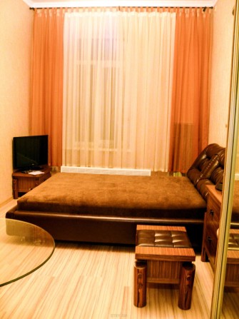 Посуточно, отчетные документы, центр, Жд вокзал, хозяйка. - фото 1