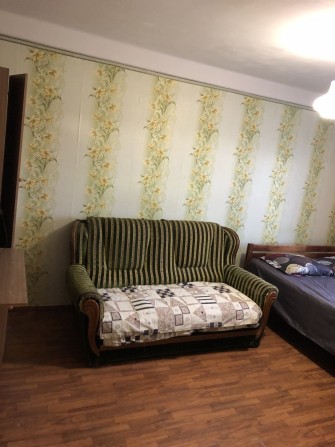 Задаю на місяць , два. Метро Політехнічний  інститут - фото 1