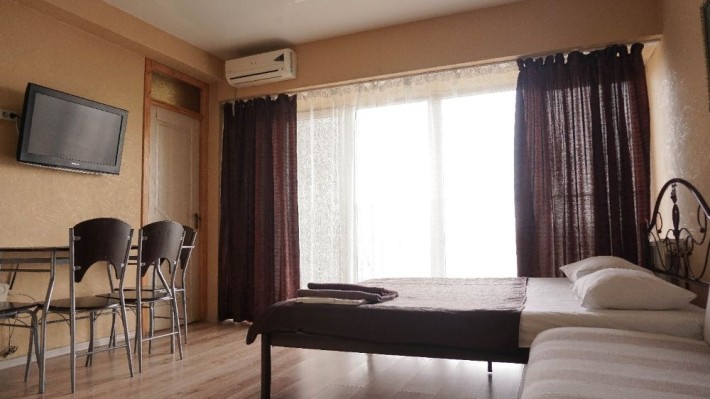 Сдам посуточно квартиру 2к, центр, Поля, парк Глобы, госпиталь ,вокзал - фото 1