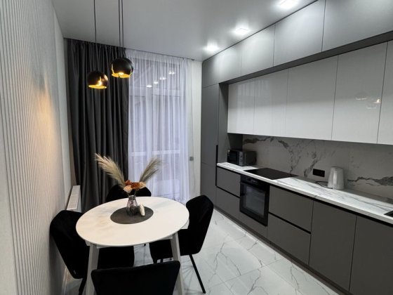 Подобова оренда квартри в ЖК Huge Пасічна/Зелена/Пимоненка