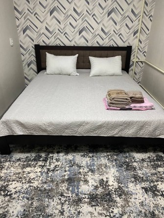 Вільна 2 кімнатна квартира в центрі міста, площа Фістівальна - фото 1