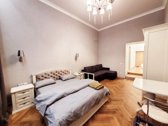 Свободна Центр поч/пос Дерибасовская- Екатерининская-5 хоз Одесса