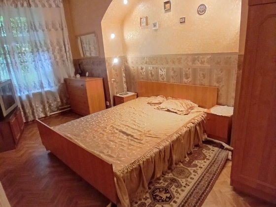 Посуточно 2 ком . Индивидуальное отопление  не зависит от электричеств Одесса