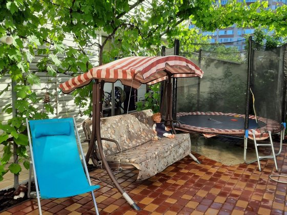 Сдам по  суточно квартиру на земле на Таирова Одеса