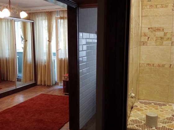 Посуточно,почасово. Черемушки, ул.Космонавтов/Парк Горького (Твена) Одесса