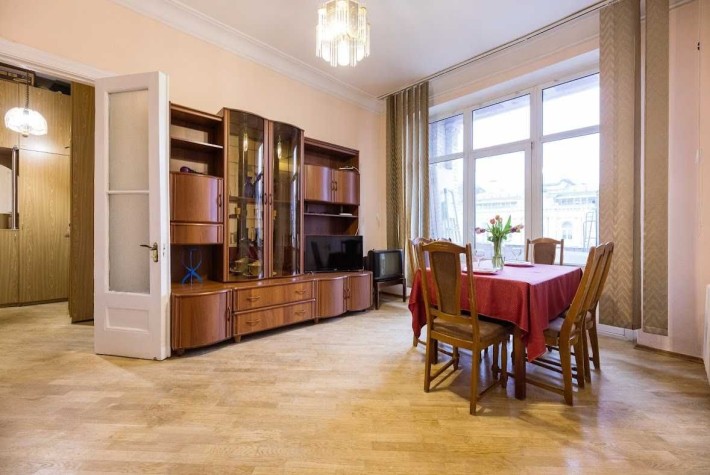 2к Велика Васильківська 29, квартира подобово,метро 3 хв - фото 1