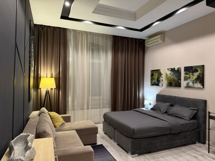 Люкс - ДВІ спальнІ  МЕТРО Хрещатик Лютеранська 3 - фото 1