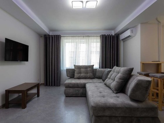 Центр,метро Політехнічний інститут,простора,квартира класу Люкс Київ