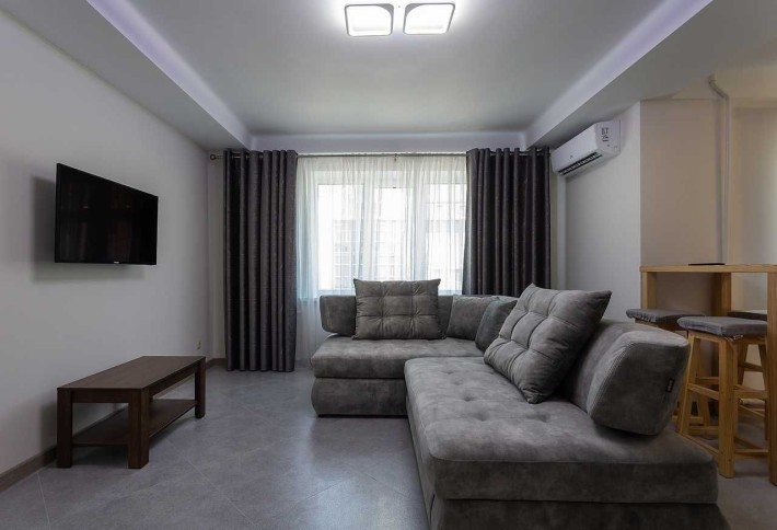 Центр,метро Політехнічний інститут,простора,квартира класу Люкс - фото 1