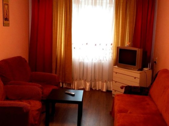 Подобово помісячно . Оберіг , Кпі . Охматдит .Вокзал .Чорновола Київ