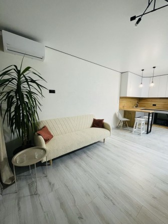 Посуточно квартира Свободна, жк.Острова Ул.Марсельс поселок Котовского - фото 1