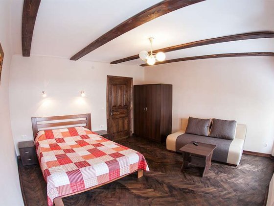 Від власника,до 6-и осіб сучасна квартира в центрі на вул.Вірменській. Львів