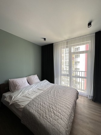 Власник подобово квартира в центрі в новобудові, Чорновола. - фото 1