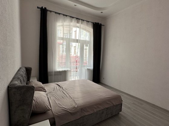 ЦЕНТР Подобово оренда 2 кв  м Л Товстого вул  Велика Васильківська 28 Киев