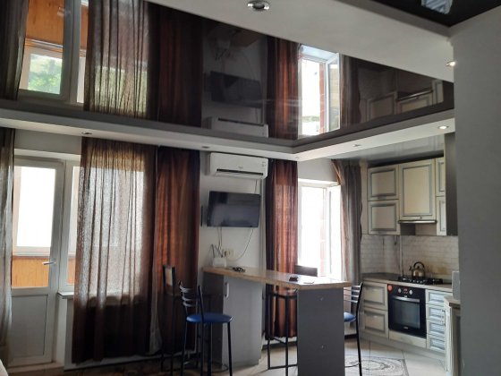 Квартира Погодинно на просп. Червоноі калини 4а Киев