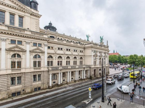 ТОП ДЛЯ КОМПАНІЇ/СІМʼЇ‼️Простора квартира до 7 осіб • Центр ПетФрендлі Львів