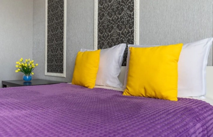 Воєнний госпіталь,Личаківська,Чехова Погодинно,Подобово - фото 1