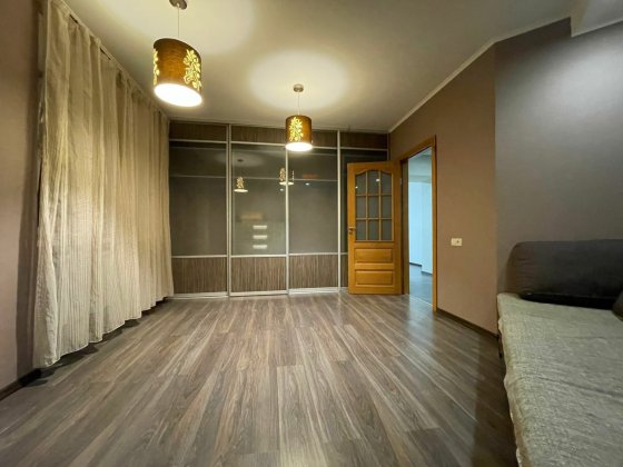 Квартира посуточно, 2х комнатная, балкон.  Центр,  вокзал,  Научная Харків