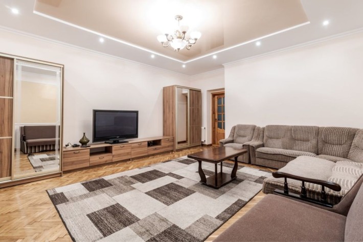 ‼️Оренда просторої квартири Центр ПОГОДИННО • ПОДОБОВО‼️Вільна ЗАРАЗ - фото 1