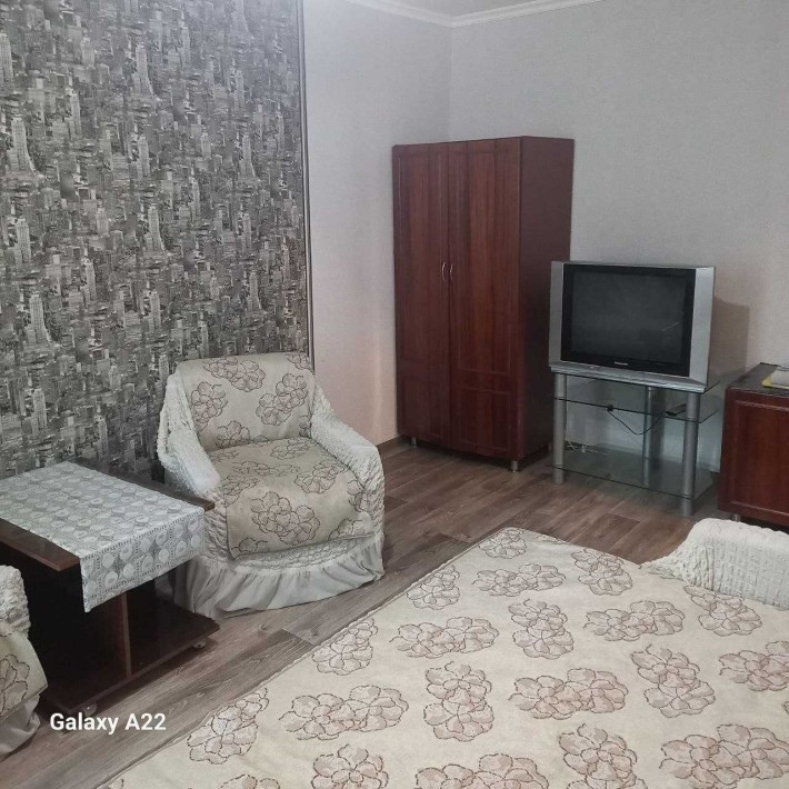 Холодная гора 2х комнатная квартира Посуточно Почасово - фото 1