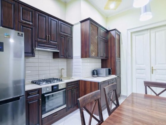 Гребінки 9   квартира в центрі