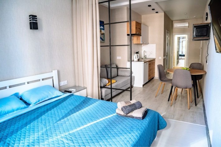 Квартира посуточно, Аркадия, Родос 5-й эт. от хозяина есть укрытие - фото 1