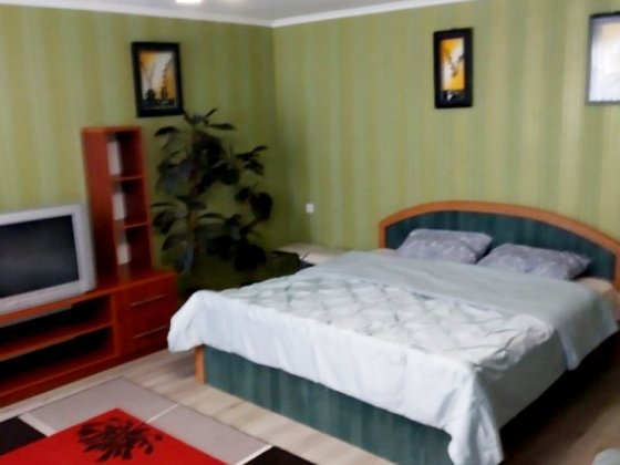 2 комнатная квартира в центре, посуточно, почасово Свободно сегодня жд Одесса