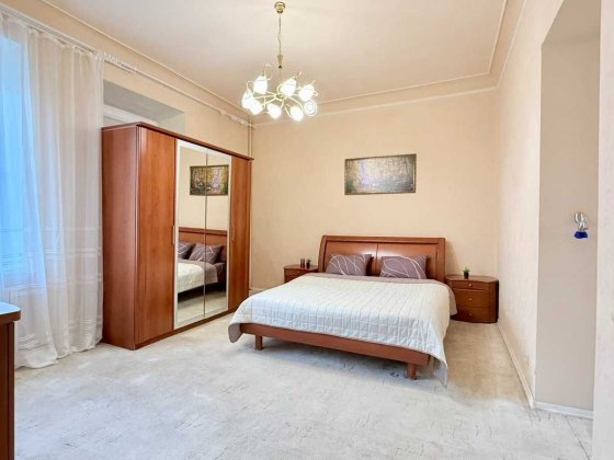 Двокімнатна квартира/ Метро Ярослава Мудрого Харьков