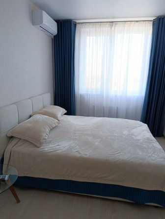 Сдам посуточно квартиру в ЖК "Одесские традиции" - фото 1