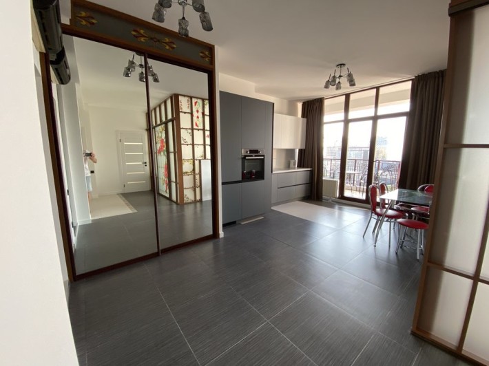 Сдам квартиру с террасой в Аркадия к морю пешком 6 минут ул Генуэзская - фото 1