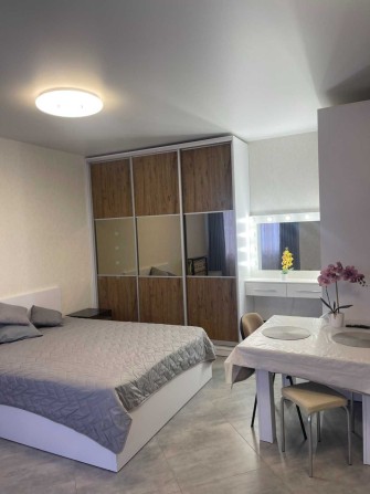 Подобово, посуточно ЖК У-квартал Уютный Уютний Борщагівка 4км до Києва - фото 1