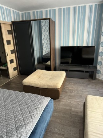 Сдается квартира на центральной аллее с террасой на Жк София посуточно - фото 1