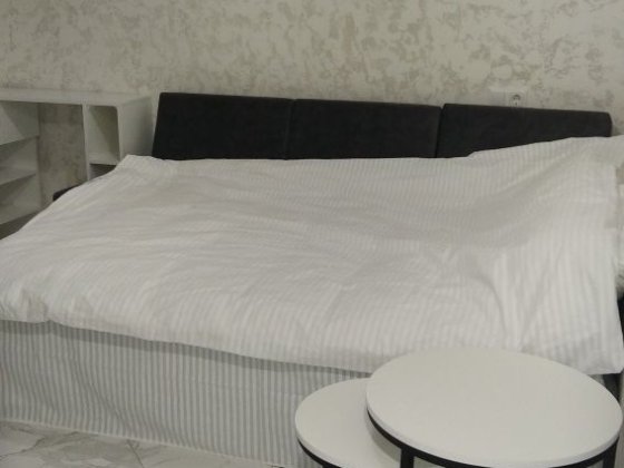 Квартира студія, кімната, житло Буринь