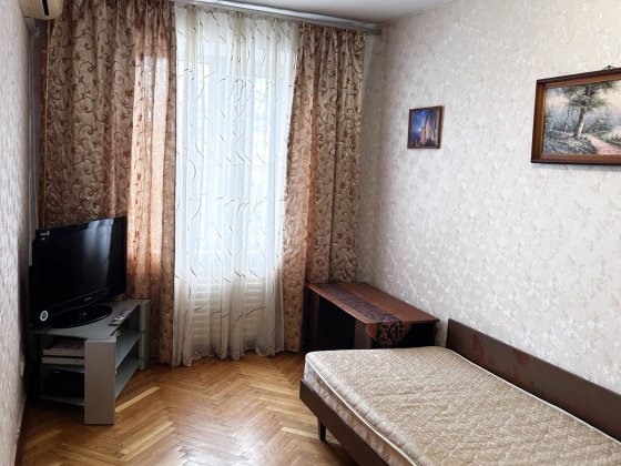 Продам 2-кiмн. квартиру р-н Оболонь пр.Оболонский 33а