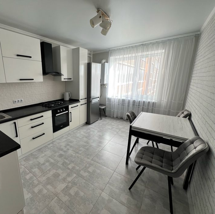 Сдается 1-комнатная квартира в ЖК Гранбуд, Сухой Фонтан - фото 1