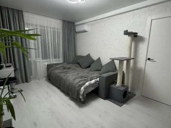 Продаж 1-к квартири вул. Гната Юри 5