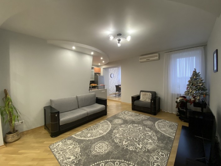 Продаж 3-х кімнатної квартири в гарному будинку Васильківська, 18. - фото 1