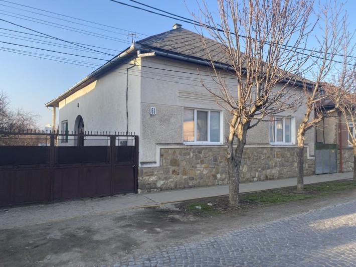 Інвестиційний об’єкт у центрі Берегова - 50 соток для бізнесу та життя - фото 1