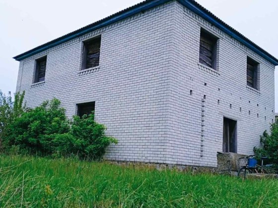 Будинок з двома земельими ділянками. Бобровиця