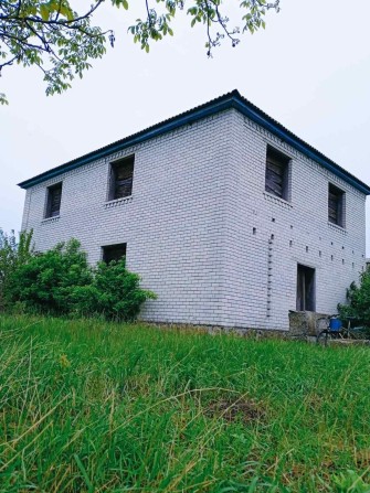 Будинок з двома земельими ділянками. - фото 1