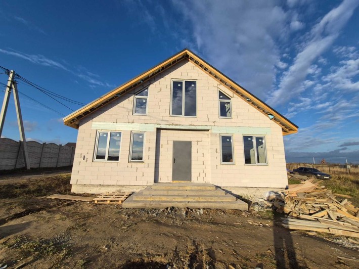 Продам новий двоповерховий будинок 120м2 на ділянці 4,3 сот, Тарасівка - фото 1