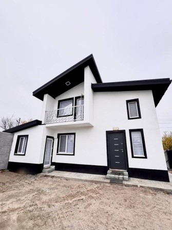 Продам дом с новым ремонтом и мебелью, район Чайки - фото 1