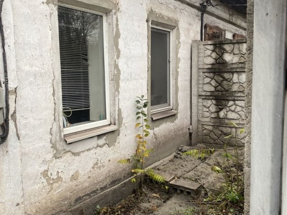 Продам 1/3 дома улица Короленковская Центр Кам'янське