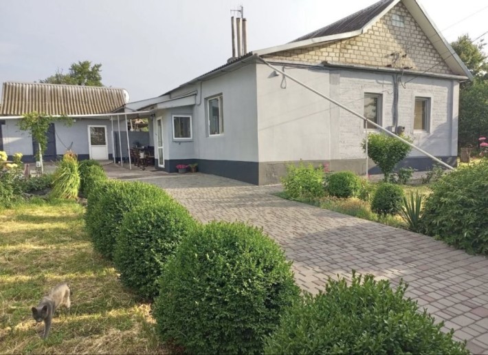 Добротний сучасний будинок в Романково - фото 1