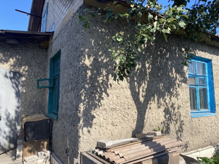 Продам пол дома на поселке строителей - фото 1