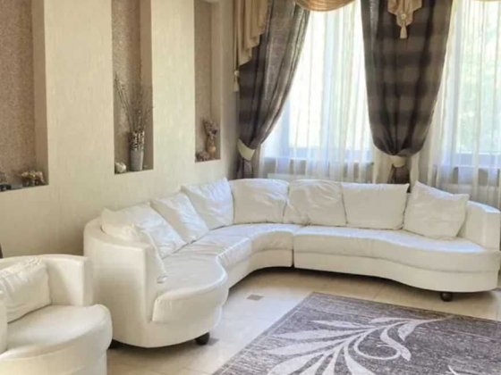 Продам дом в Высоком . Современный . Тихий район. Панорамный вид TB Високий